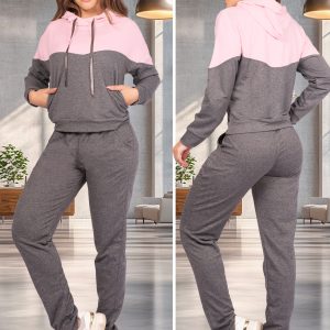 67070 Conjunto deportivo