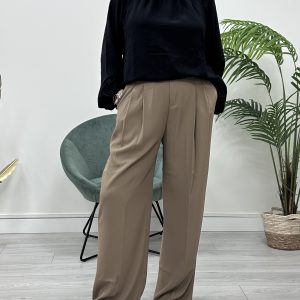 Pantalón pinza camel