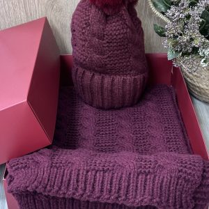 Conjunto gorro y bufanda burdeos