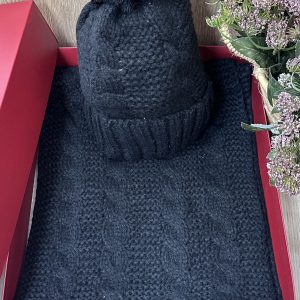 Conjunto gorro y bufanda negro