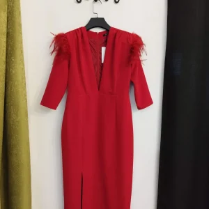 VESTIDO CORTO PLUMAS