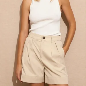 Bermuda beige con cintura elástica