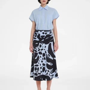 Falda azul estampada