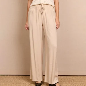 Pantalón largo tipo bambula Beige